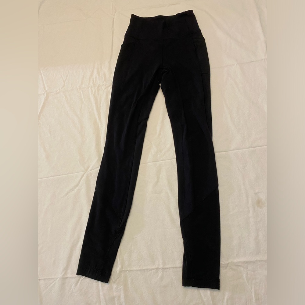 Black Lululemon leggings